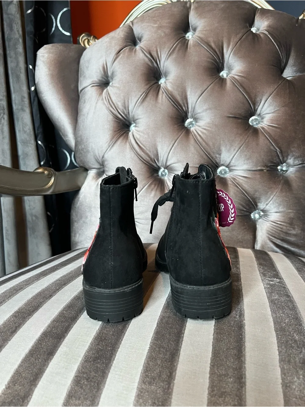 🖤 American Heritage Black Embroidered Combat Boots (Size 5) 🌹🦋